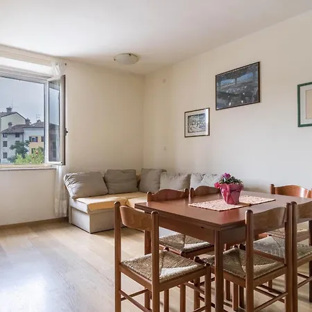 Al Porticciolo 아파트 *